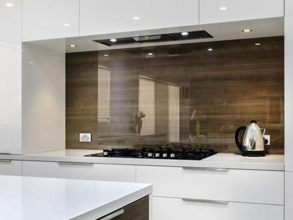 Clear Glass Kitchen Splashback